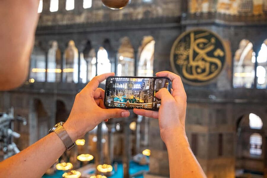 Istanbul: Hagia Sophia Tour with Skip-the-Line Entry Ticket - Dress and equipment can make or break the visit