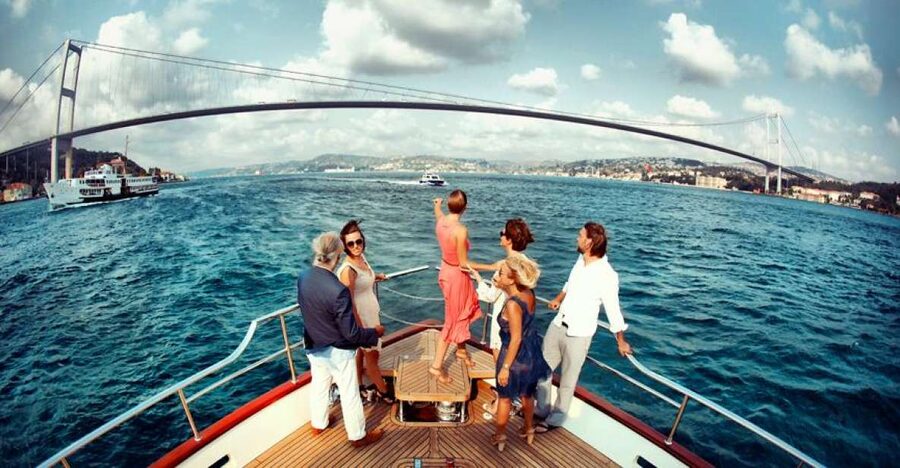 Istanbul: Half-Day Cruise and Cable Car to Pierre Loti Hill - Sailing between Europe and Asia on the Bosphorus