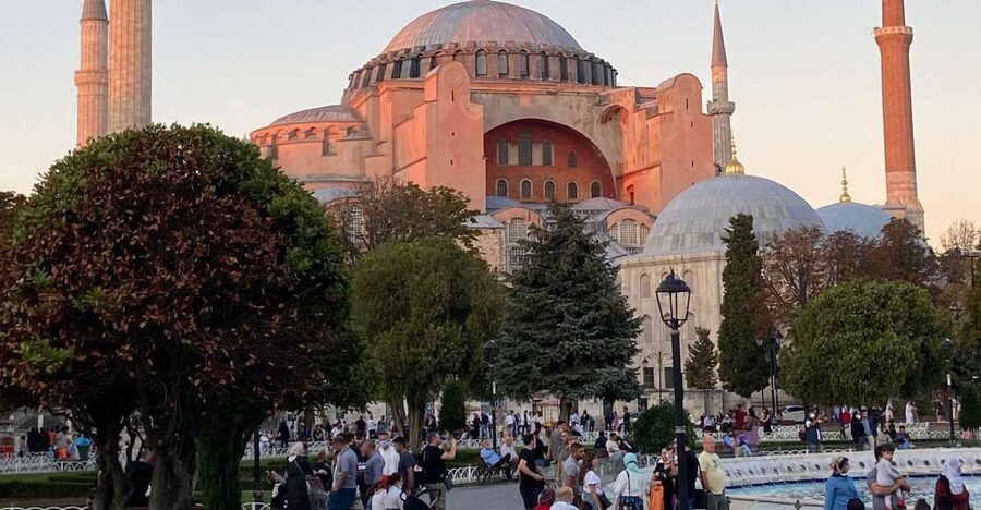 Istanbul: Half-Day Morning Hagia Sophia & Blue Mosque Tour - The Blue Mosque and its grand courtyard