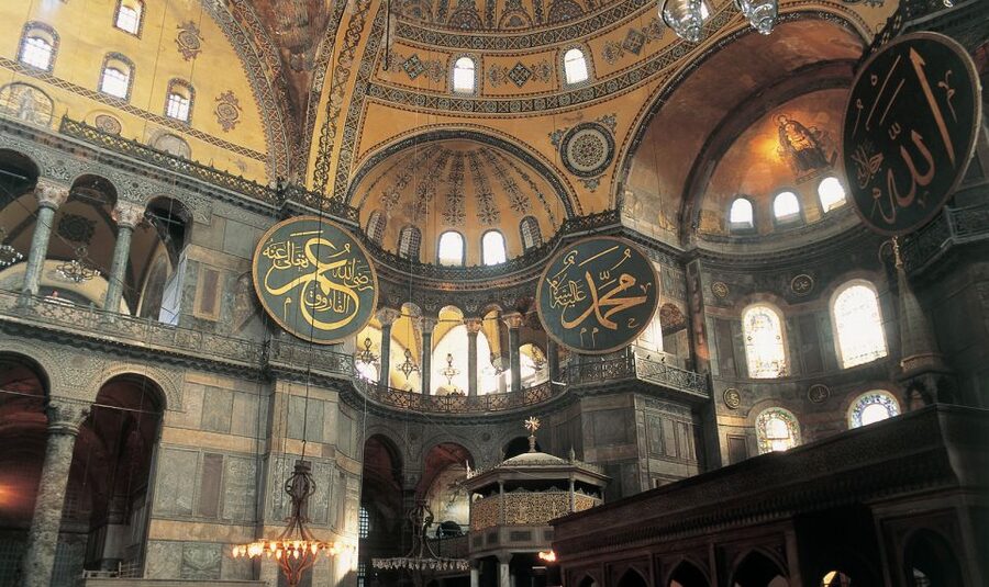 Istanbul: Half-Day Morning Hagia Sophia & Blue Mosque Tour - Hagia Sophia, from Byzantine church to mosque