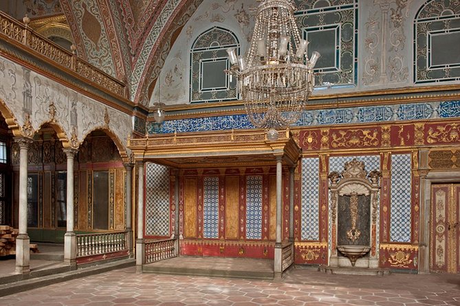 Istanbul Heritage Tour - Incl. Lunch - Topkapı Palace and the Ottoman court
