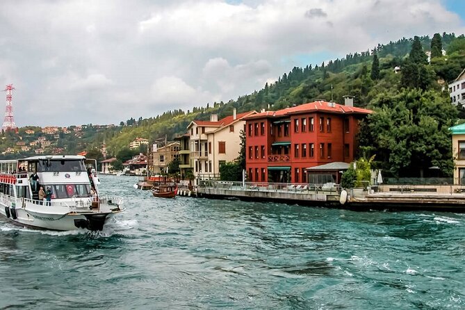 Istanbul Highlights Bosphorus Stops 1 +2 (Europe + Asia) - The Bosphorus cruise and Istanbul from the water