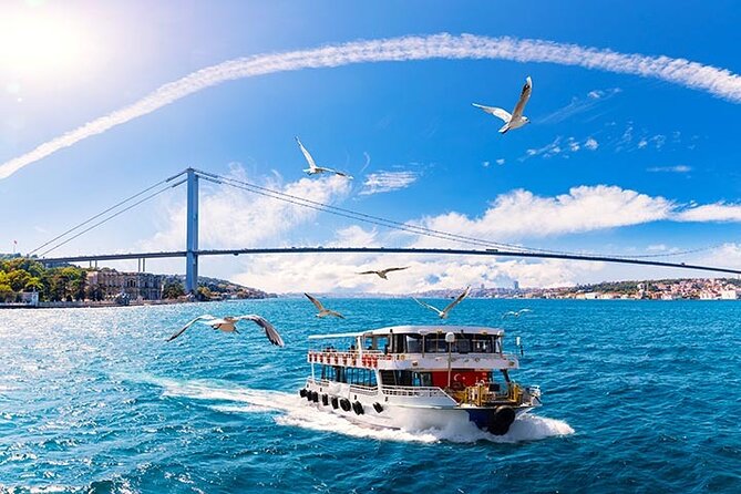Istanbul Highlights Bosphorus Stops 1 +2 (Europe + Asia) - Spice Bazaar: aromas first, explanation second