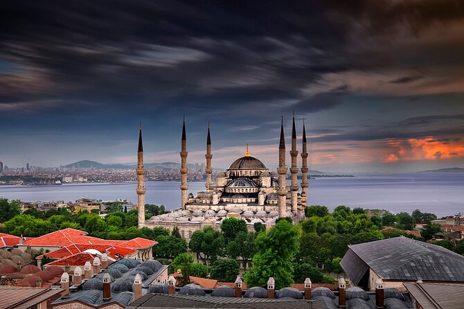 Istanbul Highlights: Guided Tour with Turkish Tea or Coffee - The Basilica Cistern and Istanbul’s underground water supply