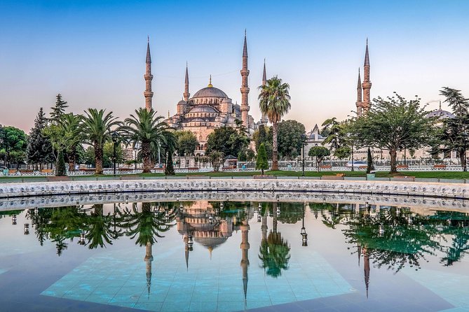 Istanbul Highlights: Half Day Morning Tour - The Blue Mosque: Ottoman ambition in tile and light