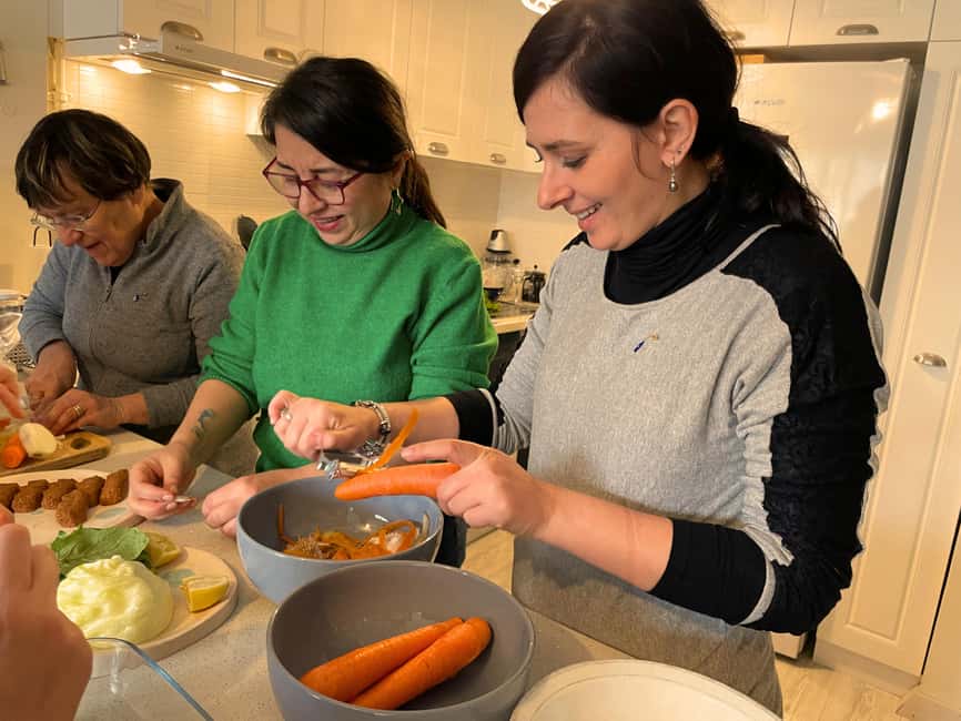 Istanbul Home Cooking Course - Cook and Eat - From market ingredients to a family-style kitchen