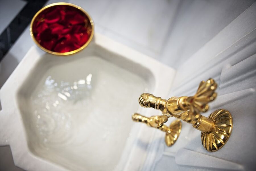 Istanbul: Hurrem Sultan Hamam Experience - Warm marble, bubbles, and the foam wash