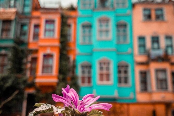 Istanbul in Colors: Balat Tour - A private feel with a group limit of 20