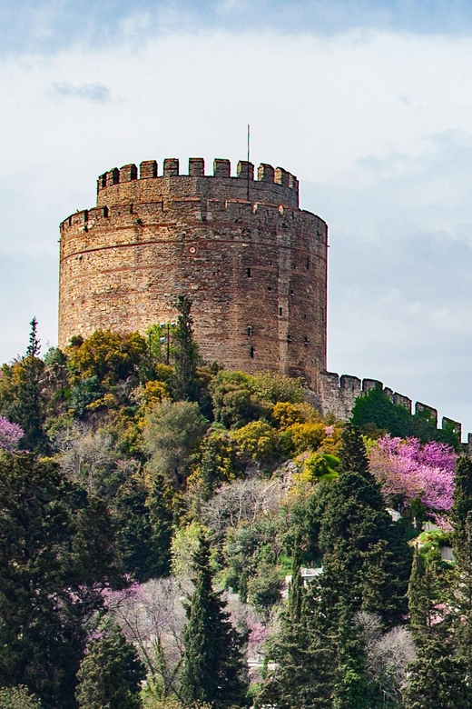 Istanbul: Morning or Sunset Cruise with Guide and Snacks - Starting at Kabataş and finding your place on board