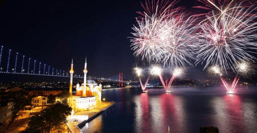 Istanbul: New Year's Eve Bosphorus Dinner Cruise Party 2026 - From hotel pickup to the yacht