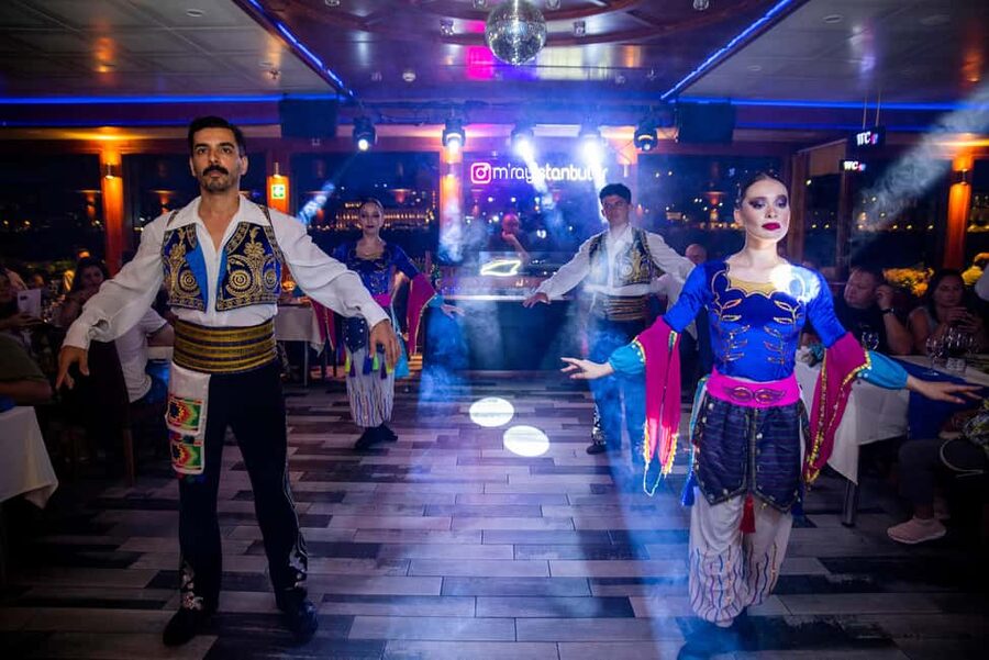 Istanbul: New Year's Eve Bosphorus Dinner Cruise Party 2026 - Folk dances, belly dancing, and the DJ