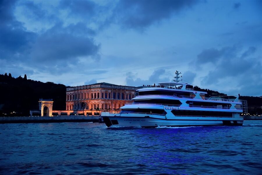 Istanbul: New Year's Eve Cruise Between Two Continents - A New Year’s Eve setting you cannot get on land
