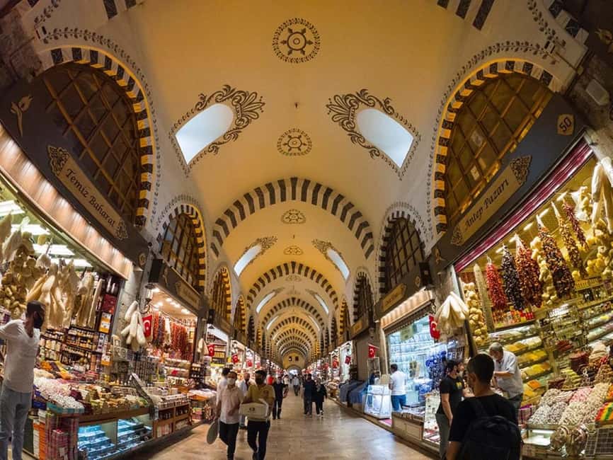 Istanbul: Old City And Bosphorus Bus Tour with Lunch - A long day through Istanbul’s imperial center
