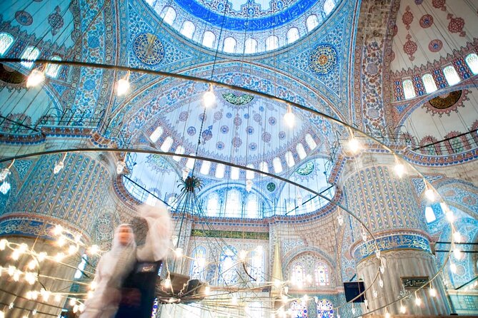 Istanbul Old City: Basilica Cistern - Blue Mosque - Grand Bazaar - Sultanahmet Square and the Hagia Sophia view