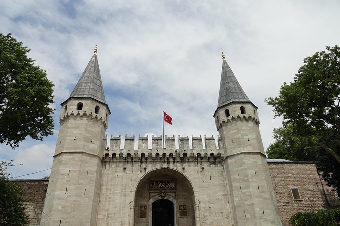 Istanbul Old City Tour From Galataport or Hotels - Topkapi Palace and its imperial collections
