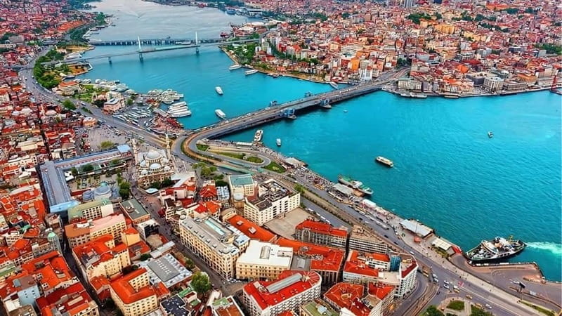 Istanbul: Old City Walking Tour - Small Group - Hagia Sophia and its layered past