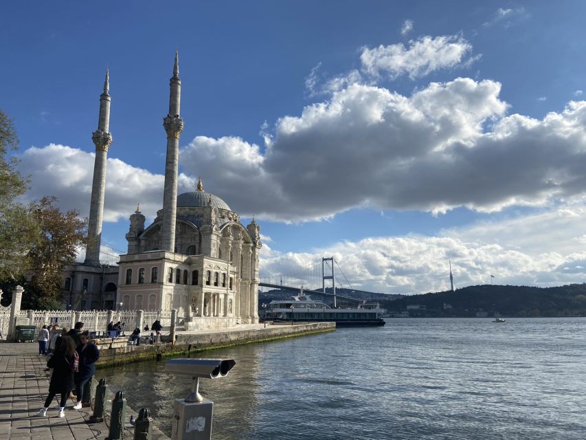 Istanbul: Old Town Highlights Tour & Bosphorus Cruise - A Bosphorus Cruise Between Europe and Asia