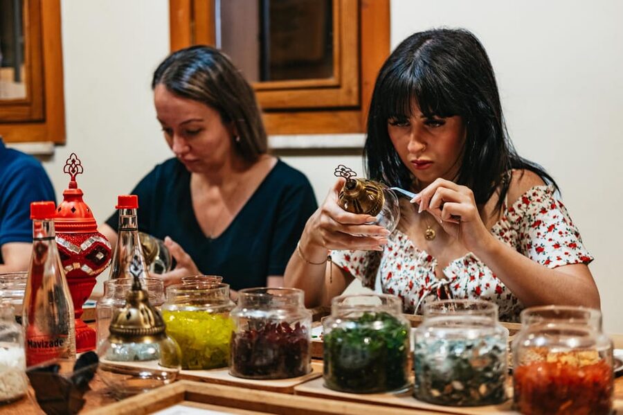 Istanbul:Original Turkish Mosaic Lamp Workshop w/ Snacks - A good choice for families, couples, and solo visitors