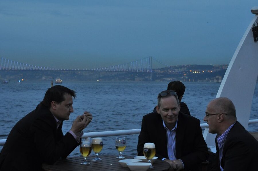 Istanbul: Pasha Istanbul Dinner Cruise - Turkish dances and the evening show