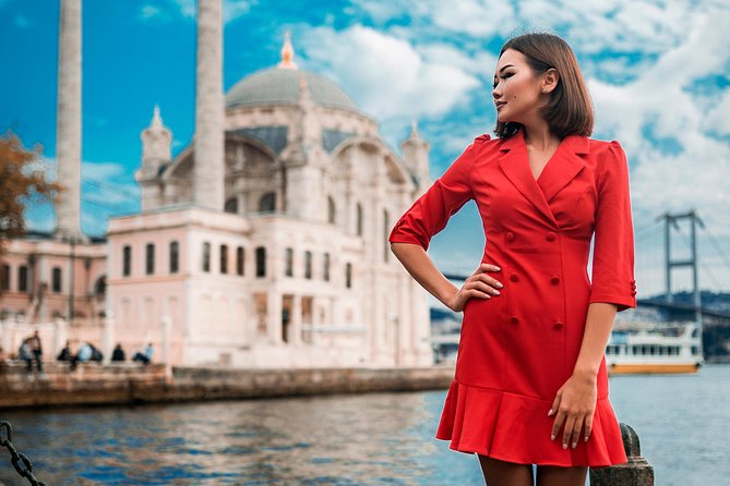 Istanbul Photoshoot Tours - Photography style: vacation portraits, not a fashion campaign