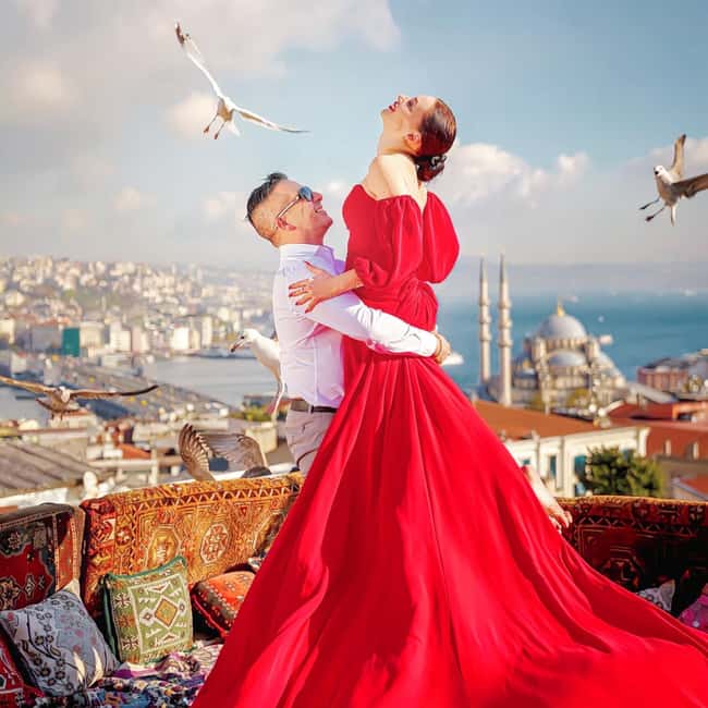 Istanbul: Photoshoot with Professional Photographer - Unlimited shots and edited delivery