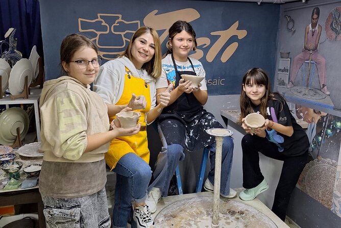 Istanbul Pottery Workshop Class - What the instructor adds to the experience