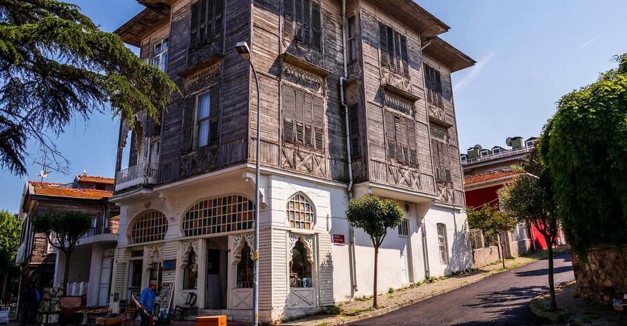 Istanbul Princes island Tour visiting 2 island - Is $47 a fair price?