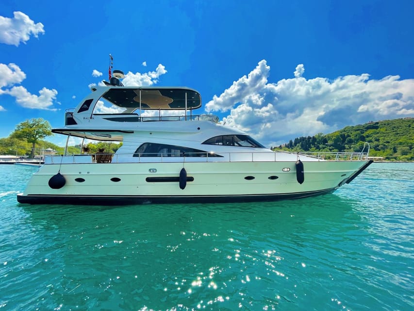 Istanbul: Private Bosphorus Strait Sightseeing Yacht Cruise - What the private yacht setting really gives you