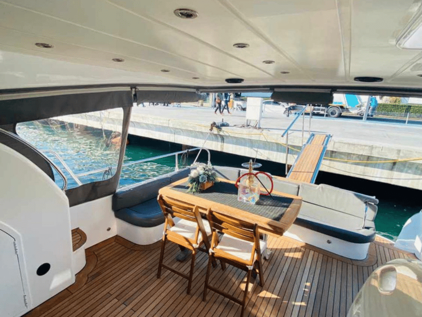 Istanbul: Private Bosphorus Tour On Luxury Yacht - Key points to know before booking