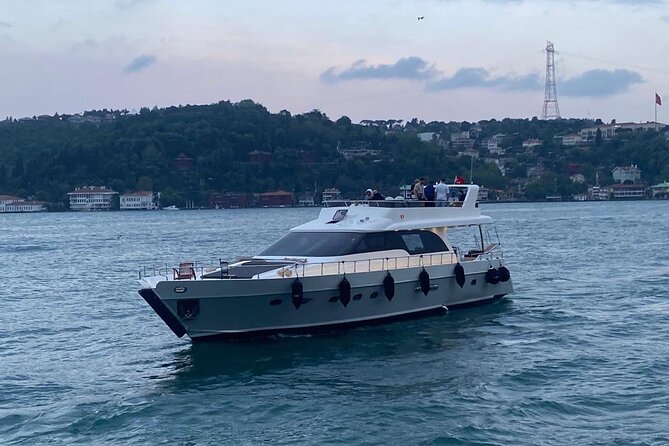 Istanbul: Private Bosphorus Tour On Luxury Yatch - Çırağan Palace and the Ottoman waterfront