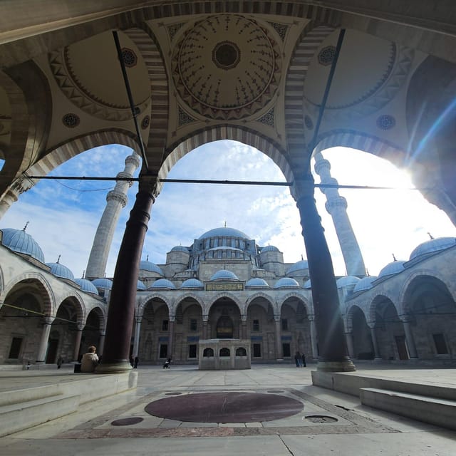 Istanbul Private City Tour By Art Historian - Why a private guide helps in Sultanahmet