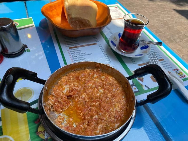 Istanbul: Private Food and City Tour with a Local Host - Balat’s colorful streets and changing city life