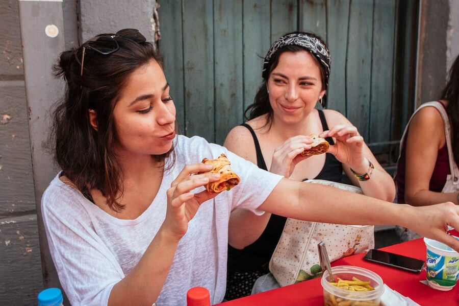 Istanbul: Private Guided Food Tour with 10 Tastings - The walking pace and portion sizes