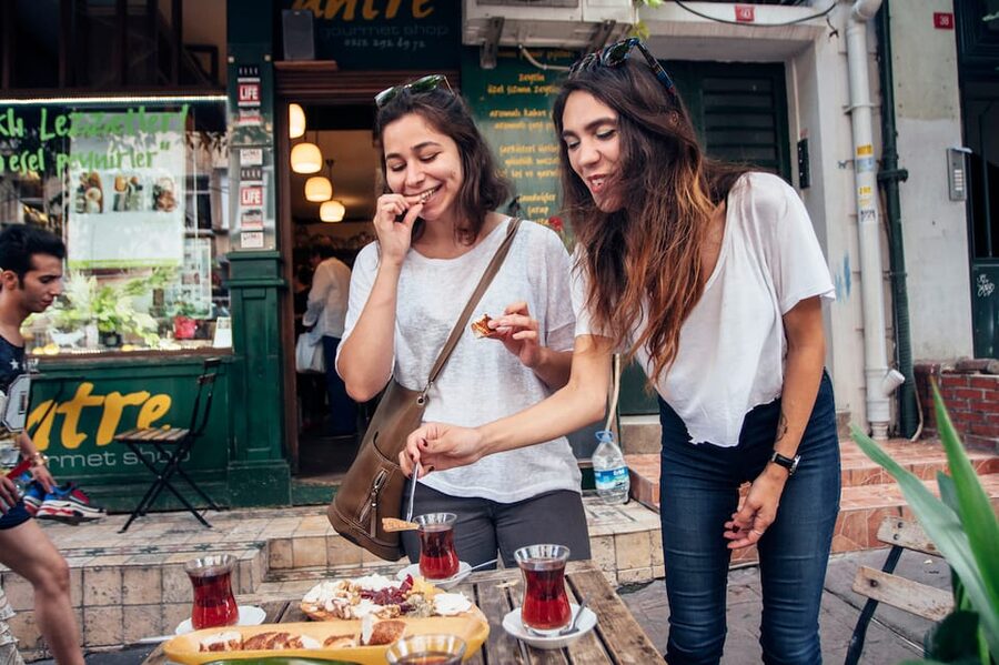 Istanbul: Private Guided Food Tour with 10 Tastings - Vegetarian visitors and dietary planning