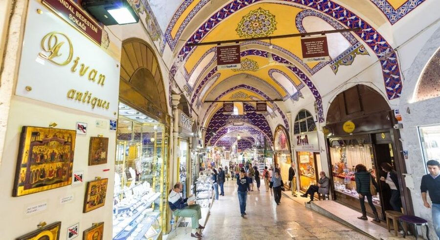 Istanbul: Private Guided Walking Tour - Hippodrome Square and the old center of power