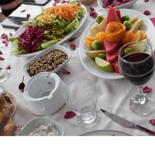 İstanbul:Private Luxury Yacht on Bosphorus 14 Meter(46 feet) - Key points to know before booking