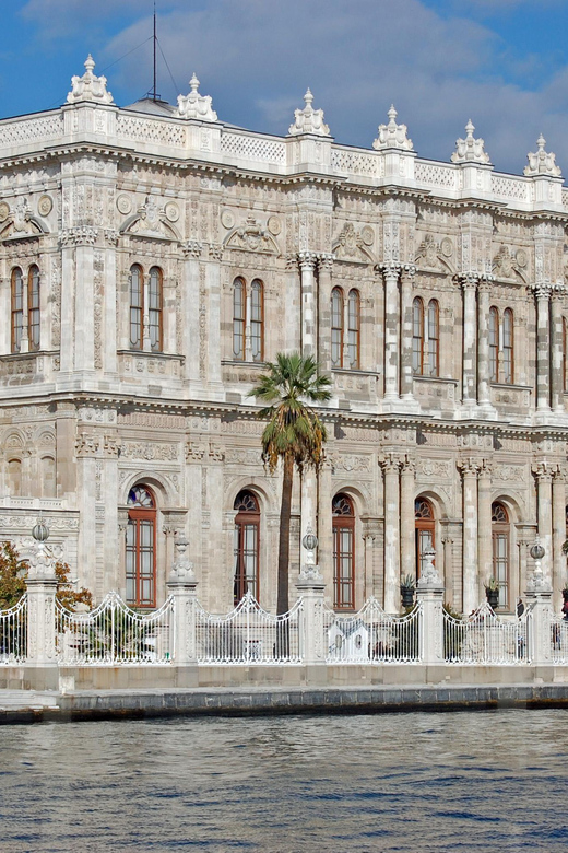 Istanbul: Private Old City Tour with Bosphorus Cruise - The Grand Bazaar and Spice Market
