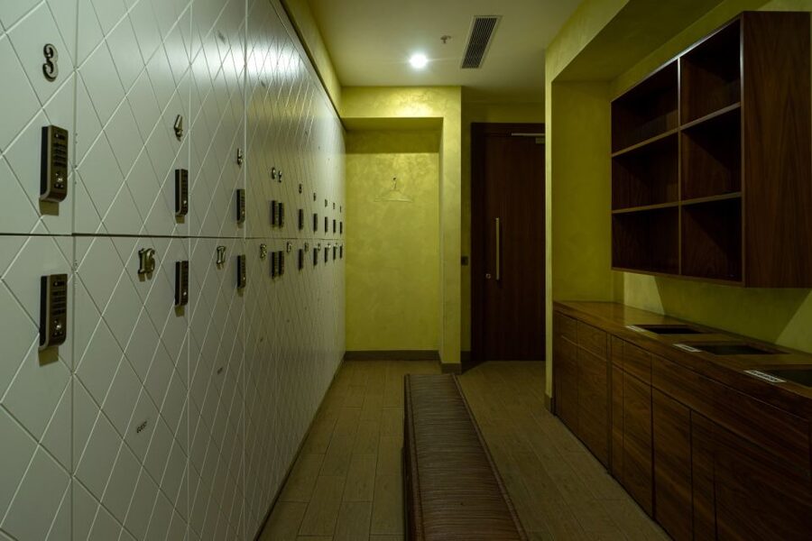 Istanbul: Private Turkish Bath, Massage, and Pool in Taksim - Who should choose this hamam?