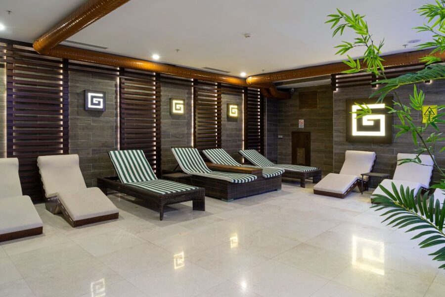 Istanbul: Private Turkish Bath, Massage, and Pool in Taksim - Pool time and the shared spa areas