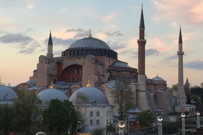 Istanbul Private Walking Highlights Tour - Ayasofya: two religious traditions under one roof
