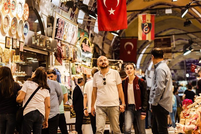 Istanbul Private Walking Tour: Highlights & Gems with a Local - What the guides add to the experience