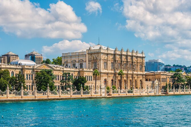 Istanbul Private Yacht Tour - 2 Hours - Maiden’s Tower and Istanbul’s two shores
