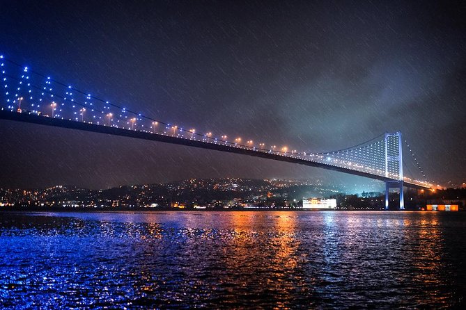 Istanbul Private Yacht Tour on the Bosphorus – 2-Hour Charter - A private night on the Bosphorus