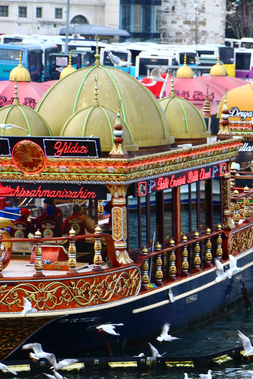 Istanbul: Secret Treasures Skip-The-Line Tour with Lunch - Grand Bazaar, browsing with your guard up