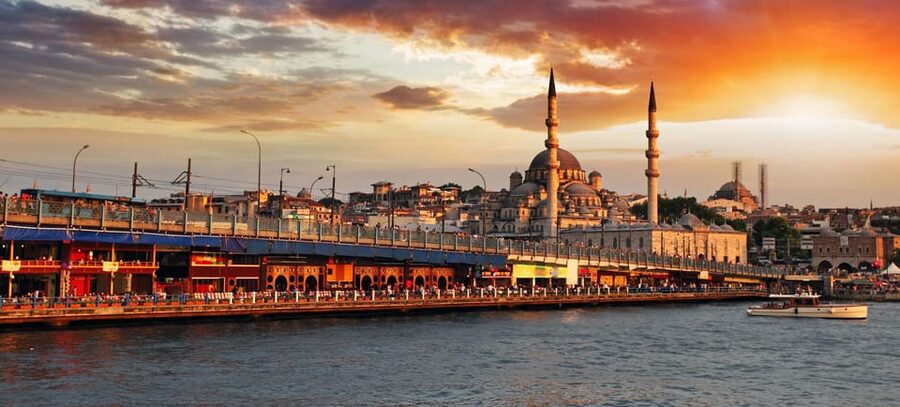 Istanbul: Semi Private Bosphorus Tour - Key points at a glance
