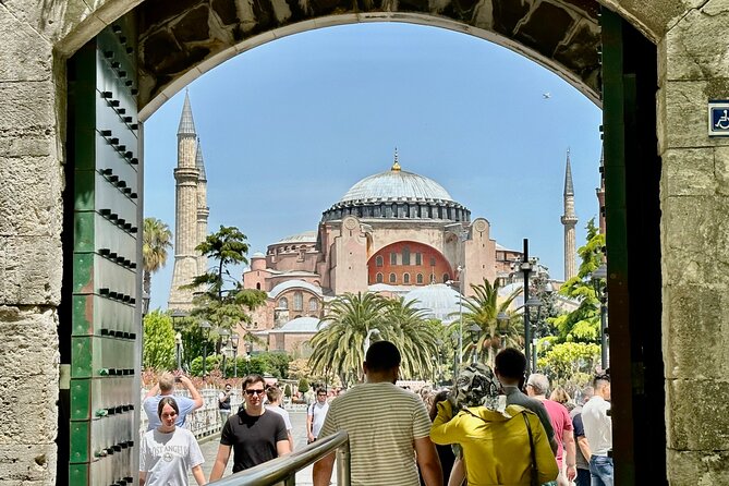 Istanbul Sightseeing Walking Tour - Sogukcesme Sokak and the quieter side of Sultanahmet