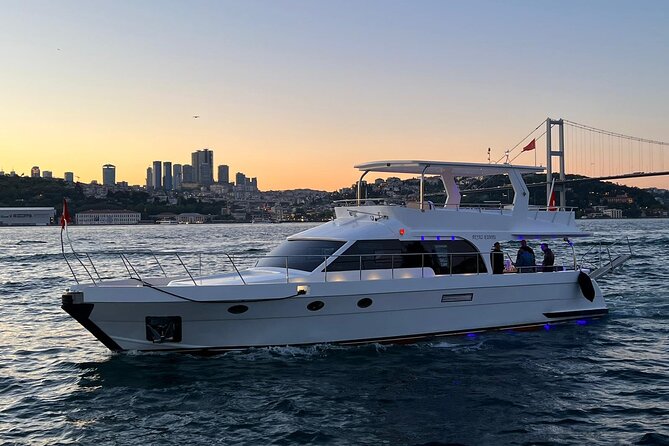 Istanbul: Small-Group Yacht Cruise with Snacks, Sunset or Daytime - A quiet view of Istanbul from Karaköy