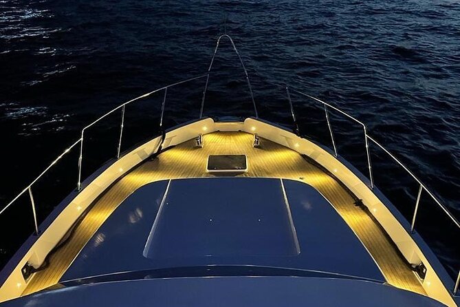 Istanbul: Small-Group Yacht Cruise with Snacks, Sunset or Daytime - Rumeli Fortress marks the northern reach