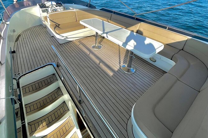 Istanbul: Small-Group Yacht Cruise with Snacks, Sunset or Daytime - Audio commentary, not a traditional guide