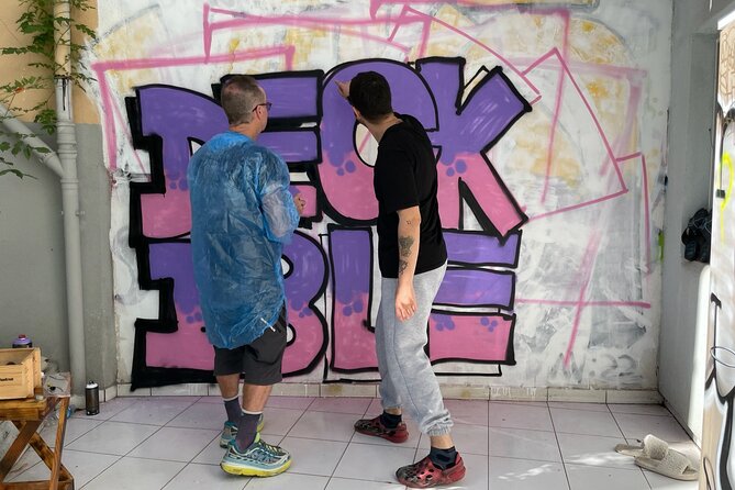 Istanbul Street Art Experience with Local Artists at Home Garden - Coffee, tea, and the story behind the spray can